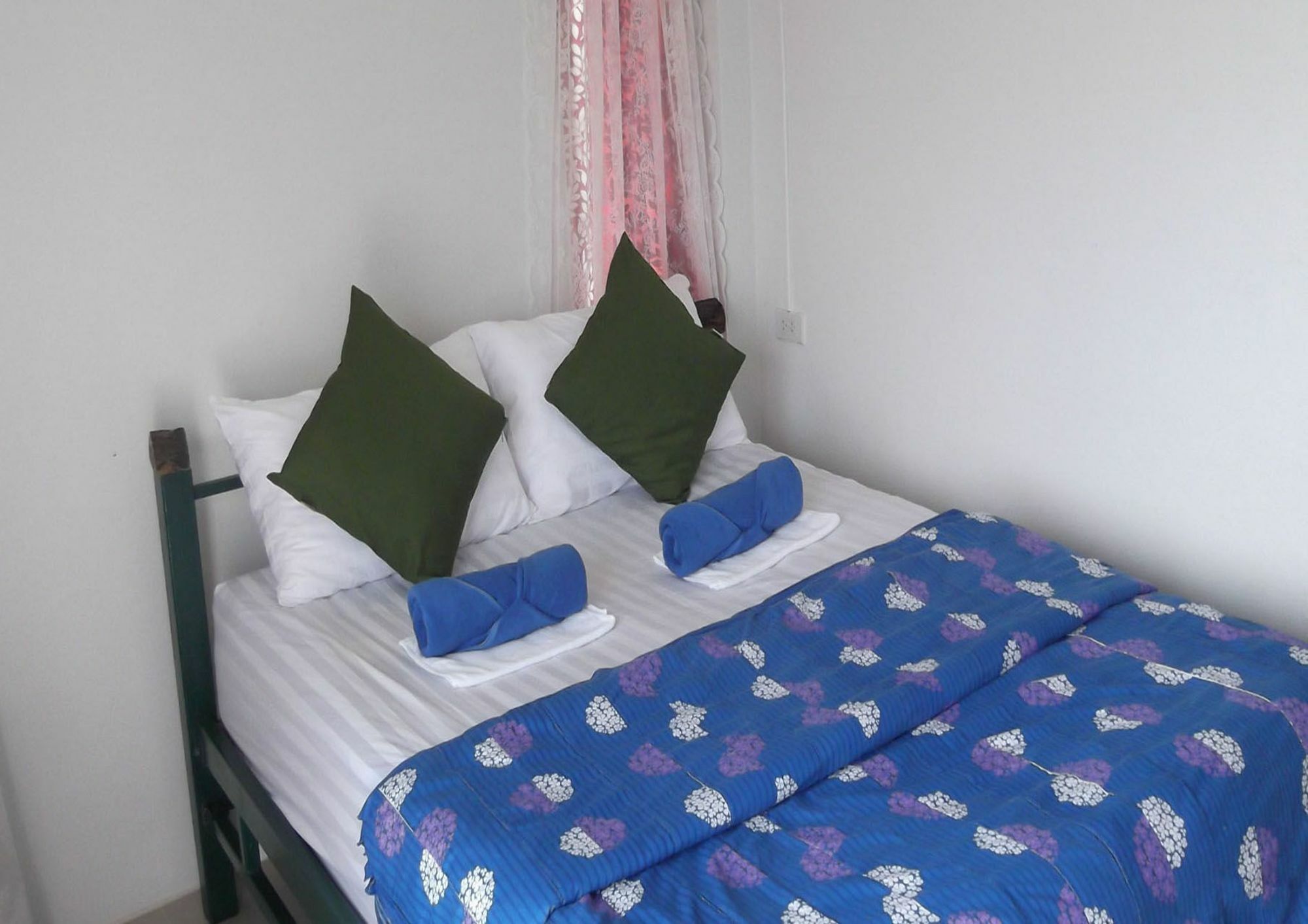 Sichangstyle Resort Koh Si Chang Exteriör bild